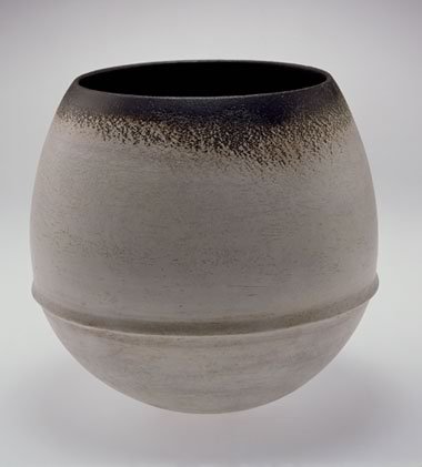 UEA 838BP - Saturn form, Hans Coper